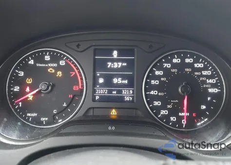 2018 Audi A3 2.0T Premium/2.0T Tech Premium z USA, uszkodzony, nr VIN WAUAUGFF8J1003735